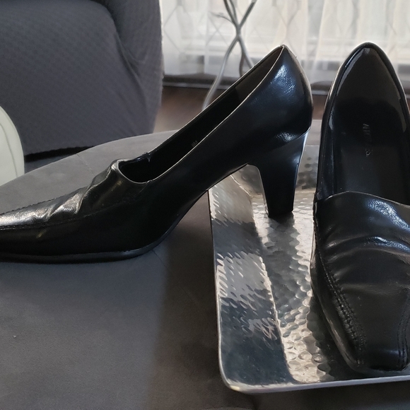 Aerosoles Kitten Heel - Picture 3 of 8